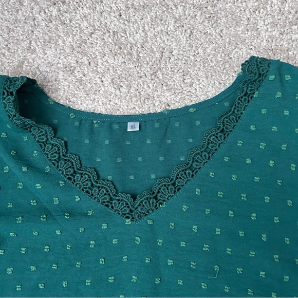 XL green shirt - Picture 3 of 4
